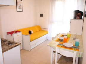 Two-room flat with swimming pool near the sea